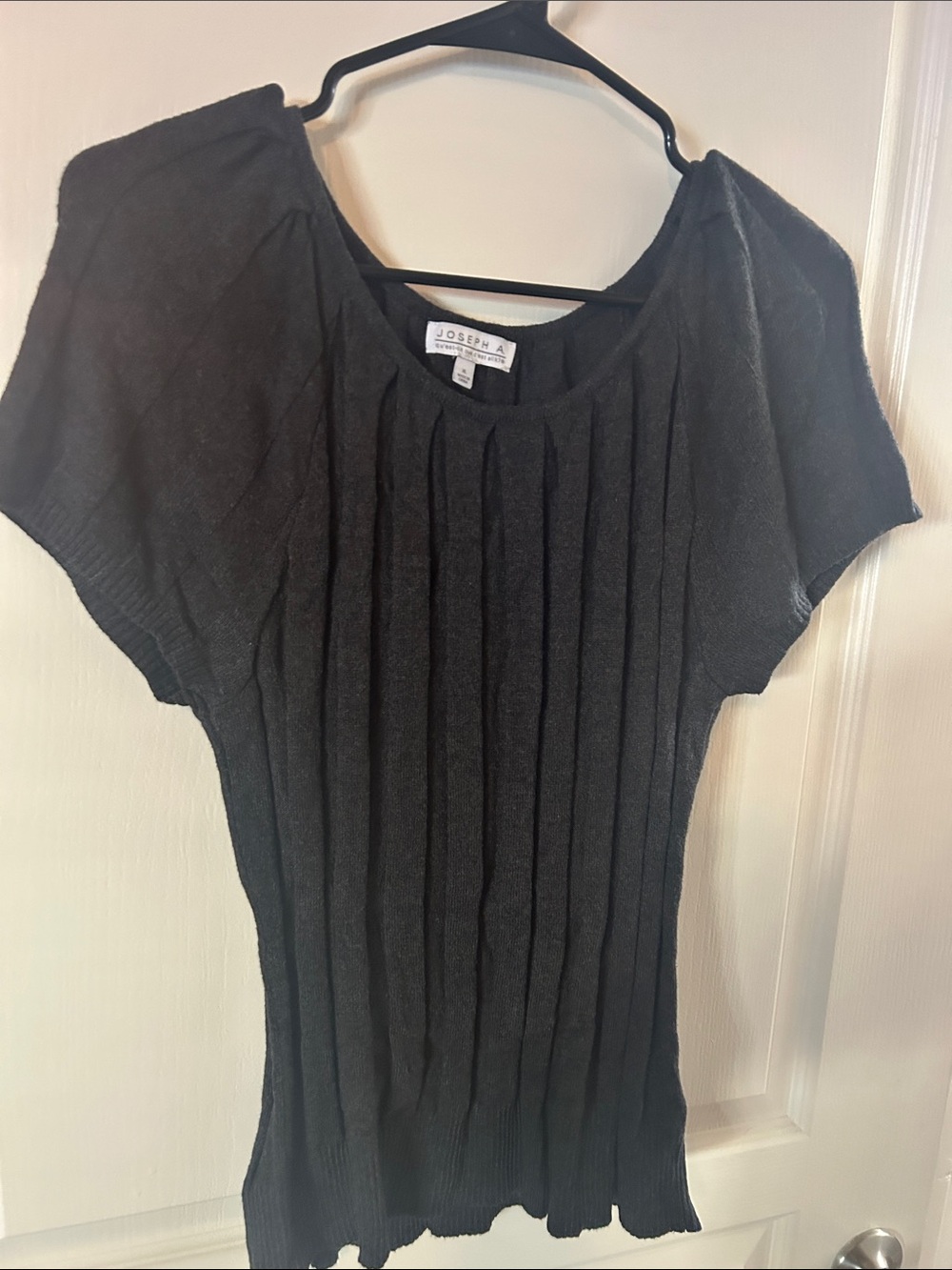 Joseph A Dark Gray Short-Sleeve Pleated Rib Top